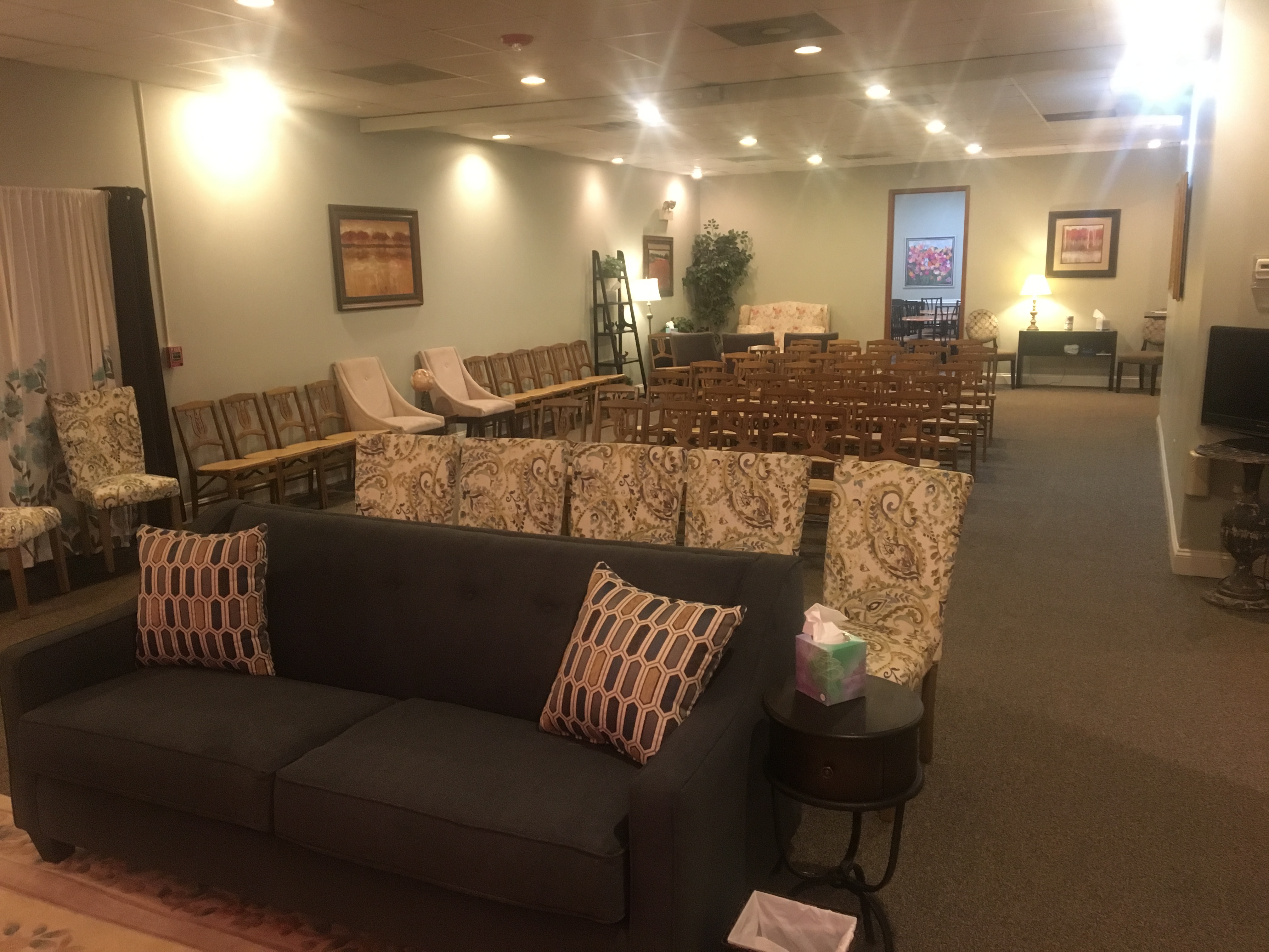 Speaks Suburban Funeral Home - wn98dvf